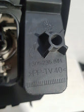 Laden Sie das Bild in den Galerie-Viewer, Frontscheinwerfer Mitsubishi Colt MR957354 0301208202 Rechts Headlight