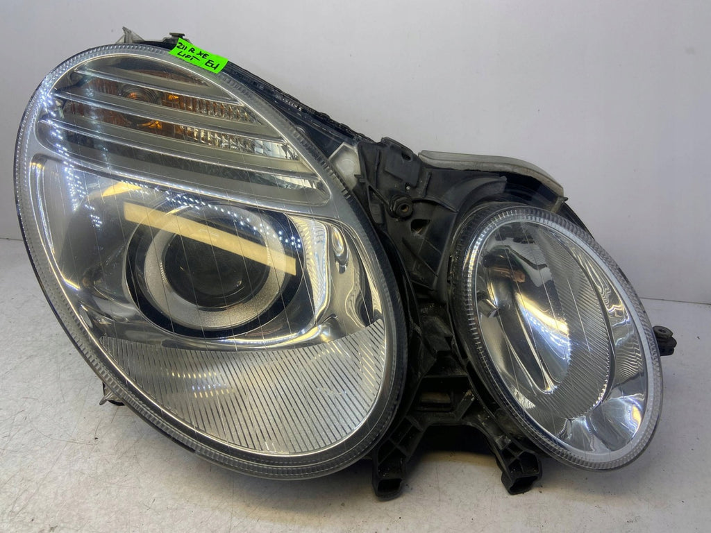 Frontscheinwerfer Mercedes-Benz W211 A2118203661 Rechts Scheinwerfer Headlight SCH3771932739fu