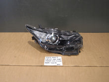 Laden Sie das Bild in den Galerie-Viewer, Frontscheinwerfer Toyota Auris 81110-02K30 Rechts Scheinwerfer Headlight SCH2709775794xs