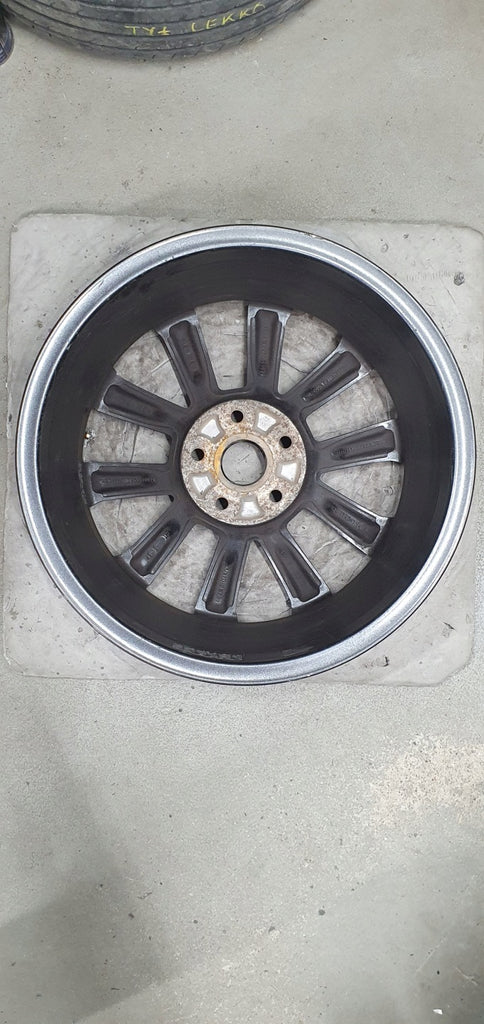 1x Alufelge 17 Zoll 7.0" 5x112 49ET 5E0601025BC Mg Superb Iii Rim Wheel FEL4586667107kl
