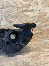 Load image into Gallery viewer, Frontscheinwerfer Peugeot 2008 208 II BWG1939 Rechts Scheinwerfer Headlight SCH7482510886uh