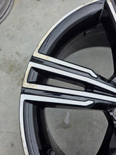 Laden Sie das Bild in den Galerie-Viewer, 1x Alufelge 19 Zoll 8.0" 5x108 42ET Glanz Schwarz 32143049 Volvo V60 I S60 FEL1454174500zg