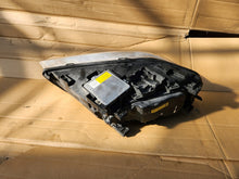 Load image into Gallery viewer, Frontscheinwerfer Volvo V70 31214347 Xenon Links Scheinwerfer Headlight SCH5708312760ye