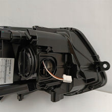 Load image into Gallery viewer, Frontscheinwerfer VW T5 7E5941015B Xenon Links Scheinwerfer Headlight