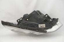 Laden Sie das Bild in den Galerie-Viewer, Frontscheinwerfer Volvo V60 I S60 31299991 89905476 Rechts Headlight SCH2460911905cl