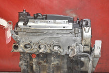 Laden Sie das Bild in den Galerie-Viewer, Motor Skoda Octavia III CLHB 1.6 TDI 105PS 66kW 2014 Diesel Engine Unkomplett MOT6418178484ml