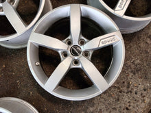 Laden Sie das Bild in den Galerie-Viewer, 4x Alufelge 17 Zoll 7.0" 5x114.3 40ET Glanz Silber KBA50940 Hyundai I Rim Wheel FEL2620681819sp