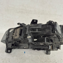 Laden Sie das Bild in den Galerie-Viewer, Frontscheinwerfer Audi Q2 81A941034 Full LED Rechts Scheinwerfer Headlight