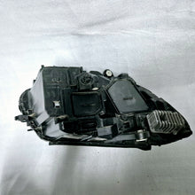 Laden Sie das Bild in den Galerie-Viewer, Frontscheinwerfer Mercedes-Benz W205 A2059063703 Xenon Links Headlight SCH1918283617jh