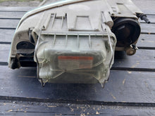 Laden Sie das Bild in den Galerie-Viewer, Frontscheinwerfer Skoda Octavia I 1Z1941017N Xenon Links Scheinwerfer Headlight SCH1533221545yq