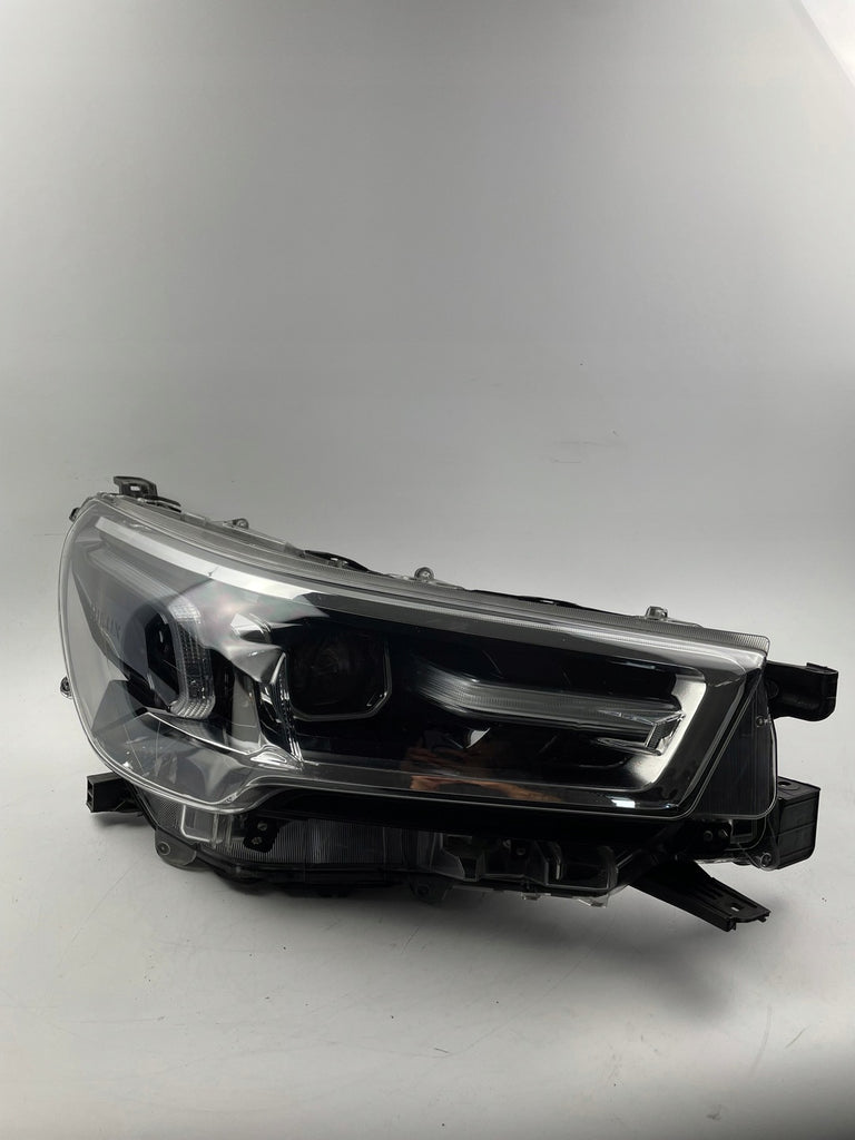 Frontscheinwerfer Toyota Hilux VIII LED Rechts Scheinwerfer Headlight SCH5531650154bl