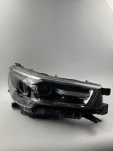 Load image into Gallery viewer, Frontscheinwerfer Toyota Hilux VIII LED Rechts Scheinwerfer Headlight SCH5531650154bl