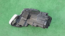 Laden Sie das Bild in den Galerie-Viewer, Frontscheinwerfer Porsche 996 99663106300 Links Scheinwerfer Headlight SCH8507545057jk