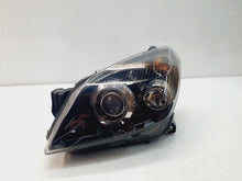 Laden Sie das Bild in den Galerie-Viewer, Frontscheinwerfer Opel Astra 93190388 Xenon Links Scheinwerfer Headlight SCH2835703208lt