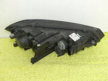 Laden Sie das Bild in den Galerie-Viewer, Frontscheinwerfer VW Touran 5TB941005A LED Ein Stück (Rechts oder Links)