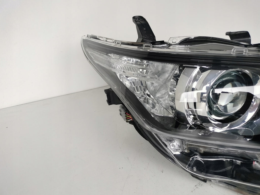 Frontscheinwerfer Toyota Auris 8111002K30 LED Rechts Scheinwerfer Headlight