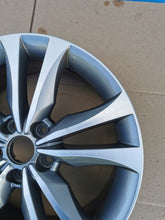 Laden Sie das Bild in den Galerie-Viewer, 1x Alufelge 18 Zoll 7.5" 5x114.3 49,5ET 52910-2W285 Hyundai Santa III Fe FEL6183209292vt