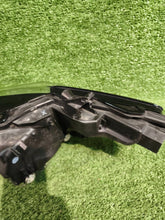 Load image into Gallery viewer, Frontscheinwerfer Toyota Camry CSC28975 Rechts Scheinwerfer Headlight SCH3210167960vp