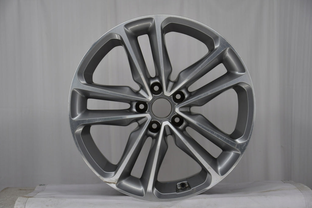 1x Alufelge 19 Zoll 7.5" 5x114.3 49 5ET Glanz Grau 52910-2W410 Hyundai Mg