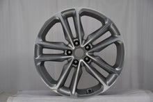 Load image into Gallery viewer, 1x Alufelge 19 Zoll 7.5&quot; 5x114.3 49 5ET Glanz Grau 52910-2W410 Hyundai Mg