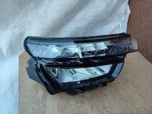 Laden Sie das Bild in den Galerie-Viewer, Frontscheinwerfer Skoda Kamiq 658941016 0021383306 Full LED Rechts Headlight SCH5772646225fu