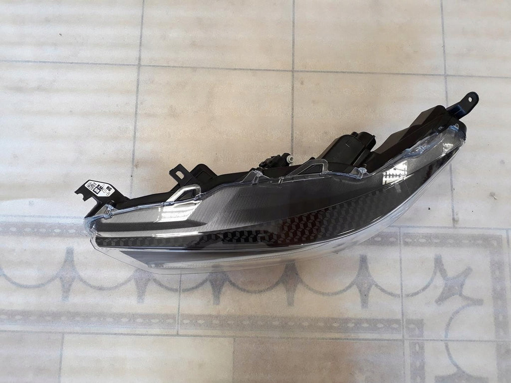 Frontscheinwerfer Toyota Yaris EUK0-8 Links Scheinwerfer Headlight SCH5612650284jp