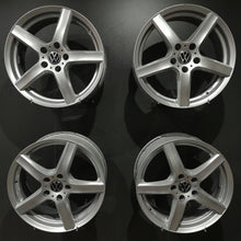 Laden Sie das Bild in den Galerie-Viewer, 4x Alufelge 17 Zoll 7.0" 5x112 43ET Glanz Silber KBA51285-DE VW Golf VII Jetta FEL9671233266ms