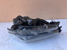 Load image into Gallery viewer, Frontscheinwerfer Mazda 2 Dj D43N-51040 Links Scheinwerfer Headlight SCH1703663610vu