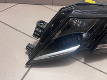 Laden Sie das Bild in den Galerie-Viewer, Frontscheinwerfer Skoda Octavia III 5E1941015E LED Links Scheinwerfer Headlight SCH8062191822tg