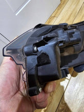 Laden Sie das Bild in den Galerie-Viewer, Frontscheinwerfer Toyota C-Hr 81110P4F7000 Vorderseite Scheinwerfer Headlight SCH7693538087rd