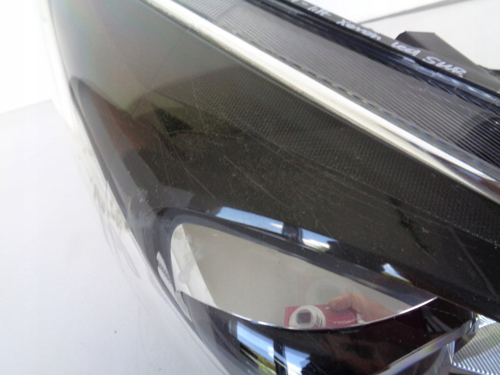 Frontscheinwerfer Ford Focus F1EB-13D154-CB LED Ein Stück (Rechts oder Links)