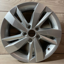 Load image into Gallery viewer, 1x Alufelge 15 Zoll 5.5" 5x100 2G0601025AD VW Polo Rim Wheel FEL1056208747tz