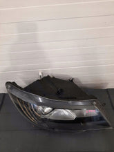 Laden Sie das Bild in den Galerie-Viewer, Frontscheinwerfer Skoda Superb RKC13175 Vorderseite Scheinwerfer Headlight