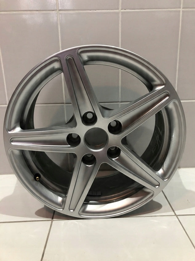 1x Alufelge 16 Zoll 7.0" 5x112 8V0601025CM Audi A3 Rim Wheel