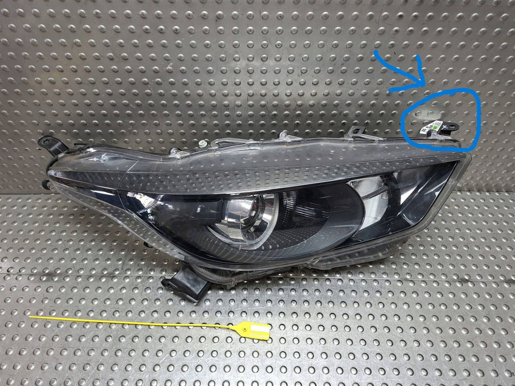 Frontscheinwerfer Toyota Yaris K0-6EU Rechts Scheinwerfer Headlight SCH2172202825rm
