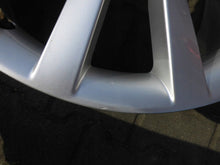 Laden Sie das Bild in den Galerie-Viewer, 1x Alufelge 18 Zoll 7.5" 5x112 51ET Glanz Silber 5E06010250 Skoda Iii Rim Wheel FEL6983577006gf