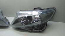 Laden Sie das Bild in den Galerie-Viewer, Frontscheinwerfer Mercedes-Benz Vito W447 A4478200061 Ein Satz Headlight SCH8020249644jb