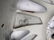 Laden Sie das Bild in den Galerie-Viewer, 1x Alufelge 17 Zoll 6.5&quot; 5x114.3 46ET Mitsubishi Asx Rim Wheel