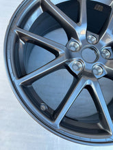 Laden Sie das Bild in den Galerie-Viewer, 1x Alufelge 18 Zoll 8.5" 5x114.3 1044261-00-A Tesla Model 3 Rim Wheel FEL1897990064hc