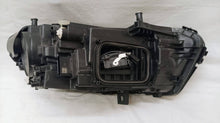 Laden Sie das Bild in den Galerie-Viewer, Frontscheinwerfer Mercedes-Benz W177 A1779064703 Links Scheinwerfer Headlight SCH1157240164gc
