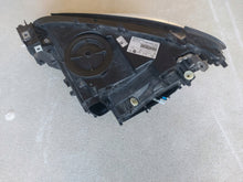 Laden Sie das Bild in den Galerie-Viewer, Frontscheinwerfer BMW F01 F02 7348506-01 Rechts Scheinwerfer Headlight SCH6886281830gz