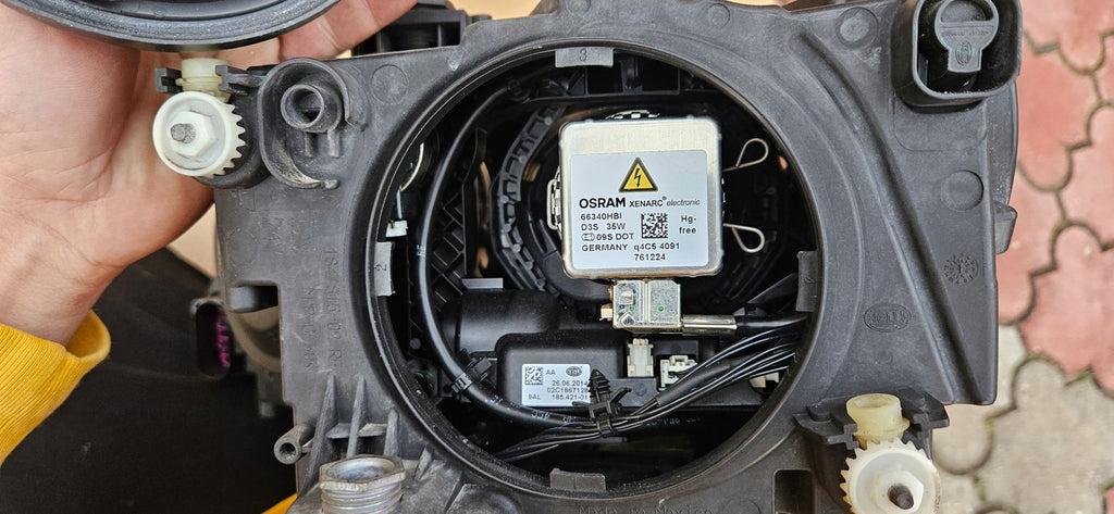 Frontscheinwerfer VW Jetta 5C7941752E Xenon Rechts Scheinwerfer Headlight SCH1201580417ri