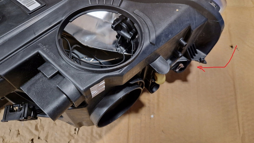 Frontscheinwerfer Ford Focus BM51-13W029-NB Rechts Scheinwerfer Headlight SCH9567198998cy
