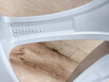 Load image into Gallery viewer, 1x Alufelge 17 Zoll 7.5" 5x112 27ET Matt Schwarz 6868217 BMW 5 G31 G30 Rim Wheel FEL3458796654td