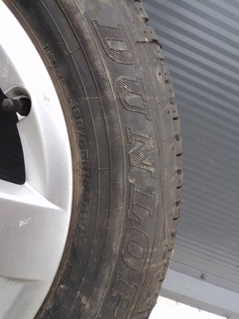 1x Alufelge 15 Zoll 6.0" 5x100 38ET Glanz Silber 8L0601025 Audi A3 Rim Wheel