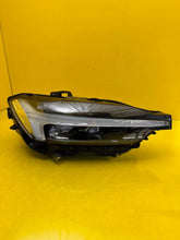 Laden Sie das Bild in den Galerie-Viewer, Frontscheinwerfer Volvo Xc60 II 32420440 LED Rechts Scheinwerfer Headlight SCH9999358092iu