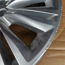 Laden Sie das Bild in den Galerie-Viewer, 1x Alufelge 19 Zoll 9.5&quot; 5x108 51ET Glanz Silber 8W83- Jaguar Xj Xf Rim Wheel