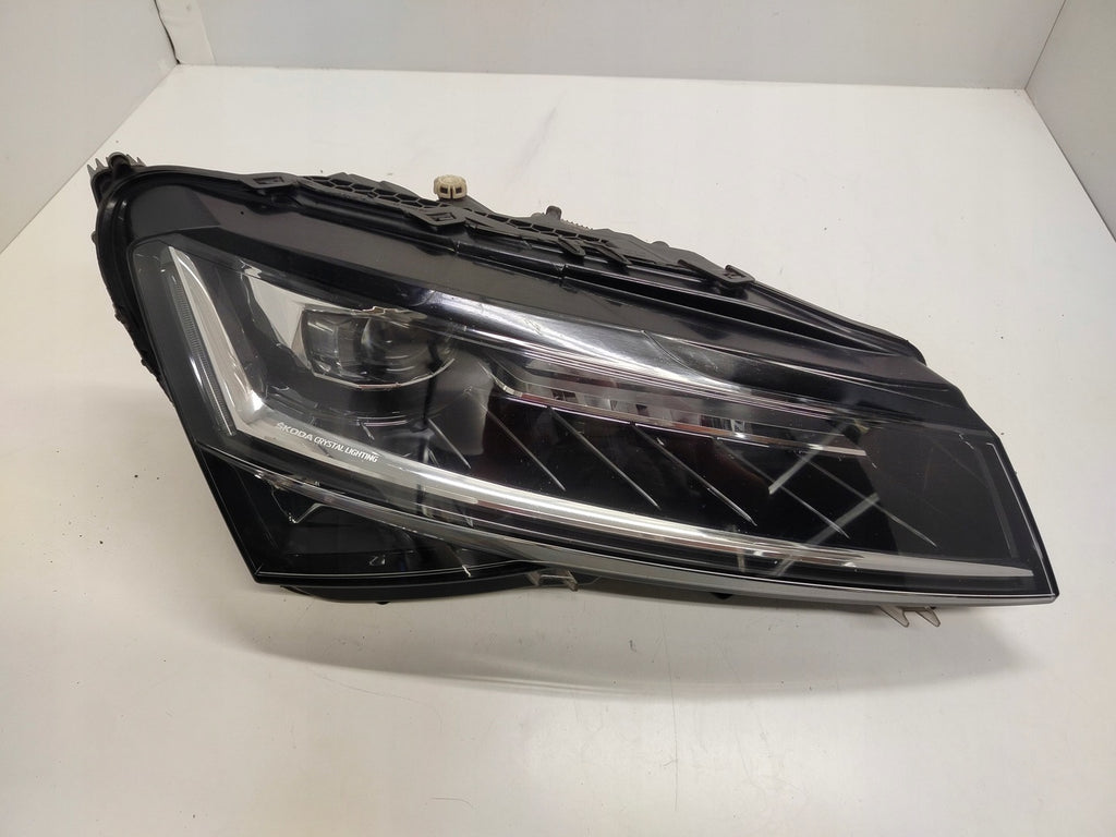 Frontscheinwerfer Skoda Superb III 3V1941016D Full LED Rechts Headlight