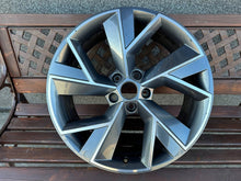 Load image into Gallery viewer, 1x Alufelge 19 Zoll 7.0" 5x112 43ET Glanz Graphit 565601025F Mg Kodiaq Rim Wheel FEL8509658282dn