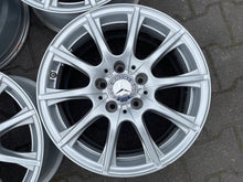 Laden Sie das Bild in den Galerie-Viewer, 4x Alufelge 16 Zoll 6.0" 5x112 38ET Glanz Silber A2054012400 Mercedes-Benz FEL5844337880qy